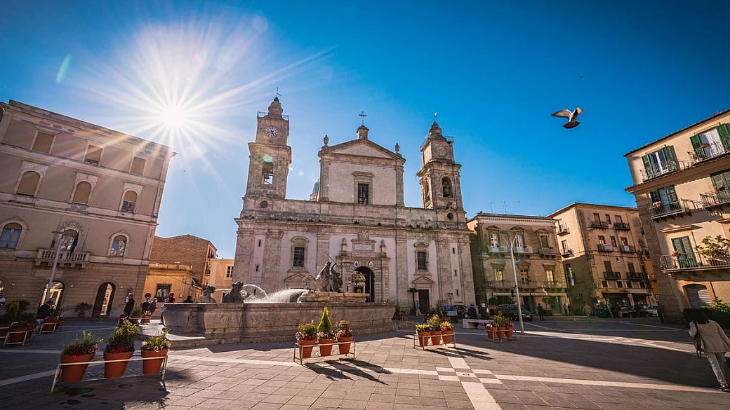 viene dall'arabo e significa castello delle donne: l'incredibile storia di questa città siciliana ti conquisterà