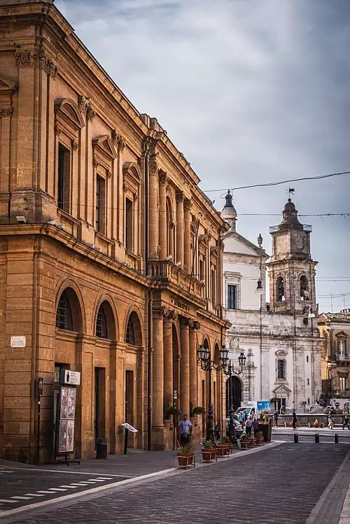 Viene dall'arabo e significa Castello delle donne l'incredibile storia