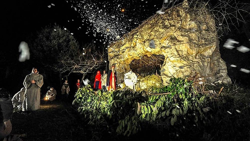 il presepe è nato in un piccolo borgo italiano 800 anni fa: la sua è una storia che non smette di incantare