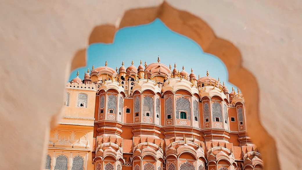 viaggio a jaipur: un'esplosione di colori e cultura nel cuore dell'india
