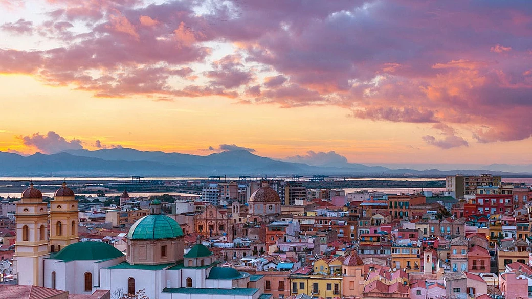 tre giorni a casteddu: tra santuari e spiagge d'autore per scoprire una vera città d'autore