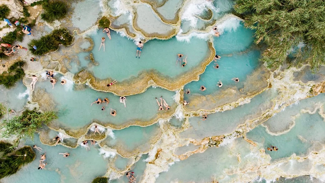 in toscana ci sono 4 terme libere perfette per un tuffo fuori stagione