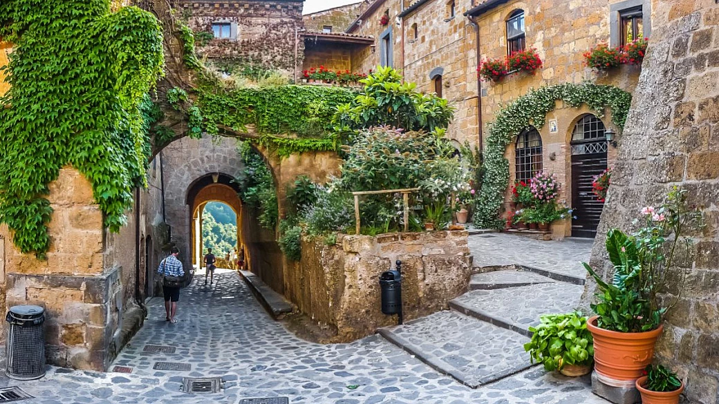 10 borghi meno abitati d'italia dove la bellezza è in miniatura