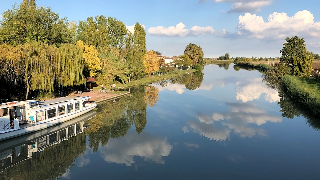 tg del turismo: cicloturismo in emilia, libri a torino, archeologia in veneto
