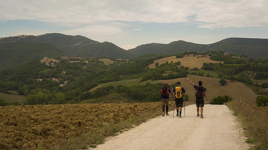 tg del turismo: cammini aperti in italia, ultime da germania e estonia