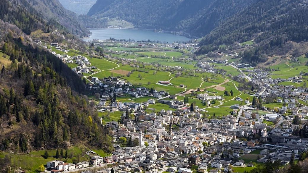 uno scorcio dell'eleganza italiana tra le alpi: siamo in svizzera, ma ti sembrerà di non essere mai uscito dall'italia