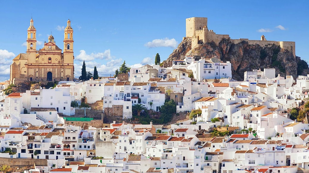 7 destinazioni per scoprire l'andalusia in modo facile, divertente ed economico