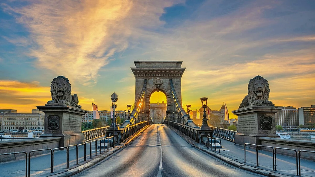 moderna e aristocratica, la parigi dell'est è una città perfetta dove trascorrere un breve city break