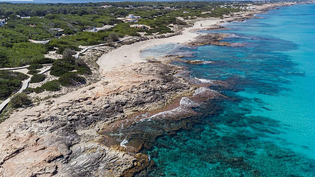 È una delle isole più amate d'europa, ma alcuni dettagli potrebbero farti cambiare idea per sempre