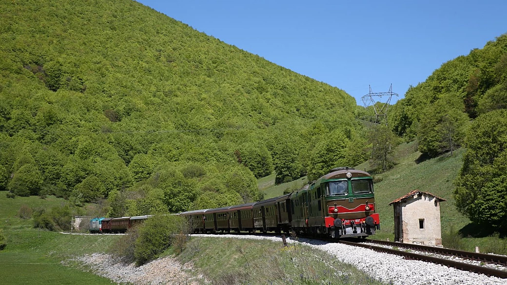 la transiberiana d'italia: a dicembre per vivere i mercatini di natale in abruzzo più belli