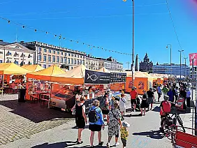 002_piazza_del_mercato_2_