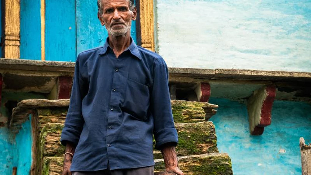 diario del mese agosto 2024: intervista a viola, che ha viaggiato tra gli spiriti e i villaggi della meditazione nell'uttarakhand in india