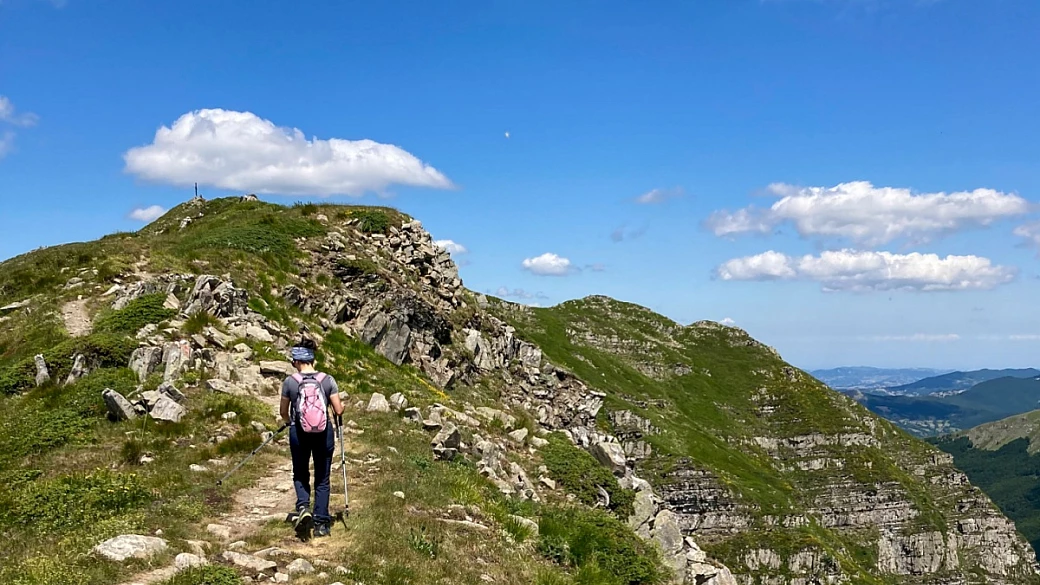 1991 metri di puro splendore: alle porte di modena c'è la montagna dei due laghi, ed è il posto perfetto per un trekking estivo