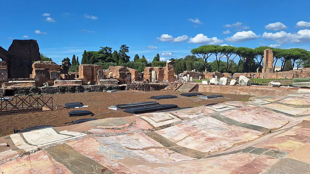 una città da scoprire camminando: ecco cosa fare 4 giorni a roma tra musica, archeologia e buon cibo