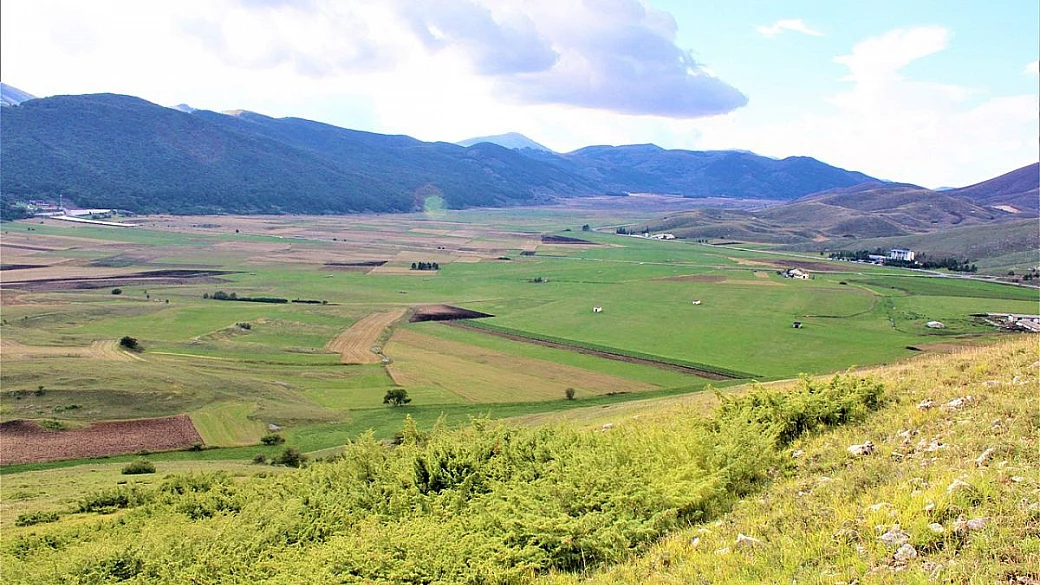in abruzzo c'è la piccola siberia, ed è perfetta da scoprire a ottobre