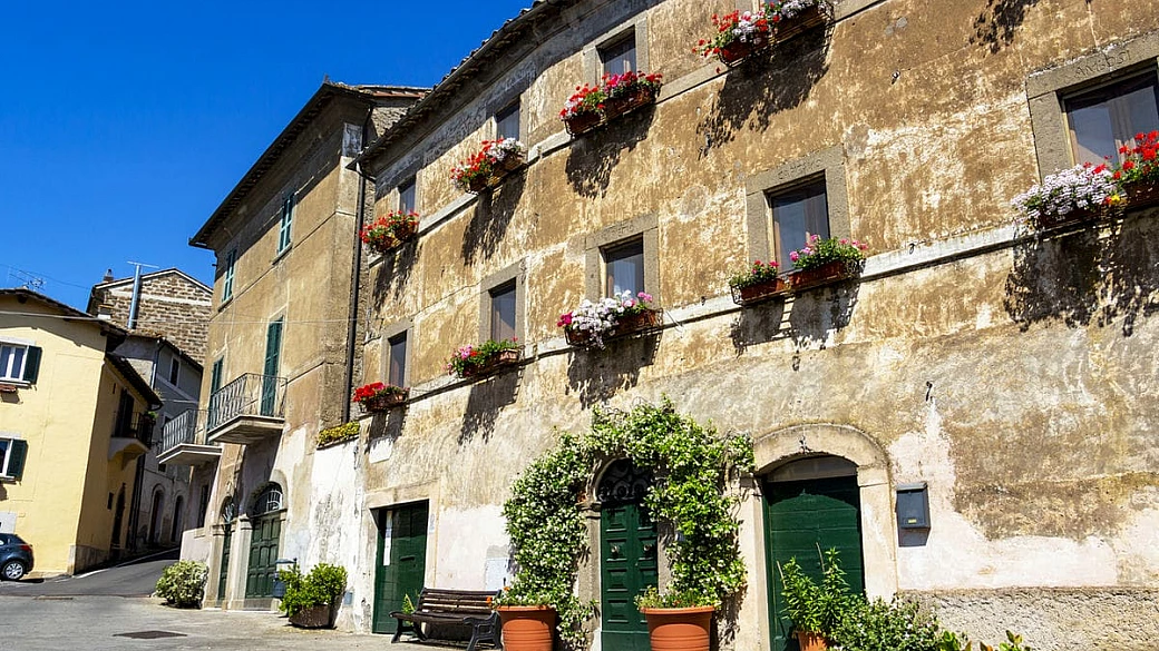 nel cuore dell'alto lazio c'è un piccolissimo borgo che affascina, incanta e stupisce con il suo immenso patrimonio storico