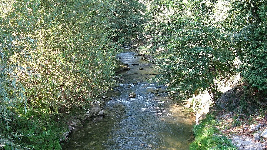 cinque cascate in un unico luogo: sono alte in tutto 80 metri, ma la loro è una bellezza (quasi) sconosciuta