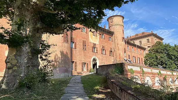 140 anni dopo la prima volta, italia e corea si incontrano alle porte di torino all'insegna di una millenaria (e bellissima) tradizione artistica