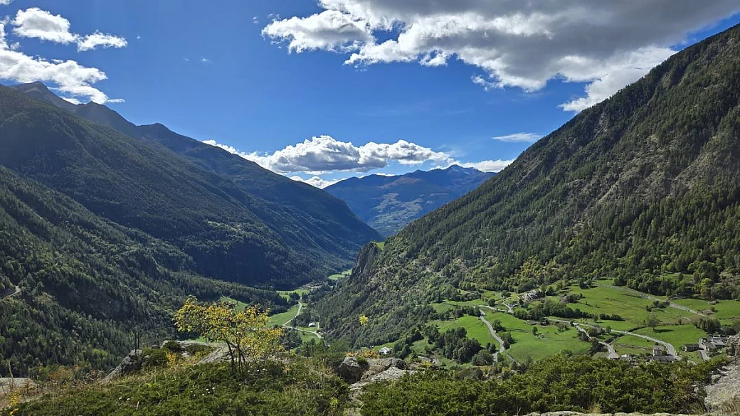 È la più piccola regione d'italia, ma è proprio qui che potrai vivere straordinari sentieri immersi nella natura e nella pace
