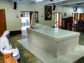 tomba di madre teresa-1049904232