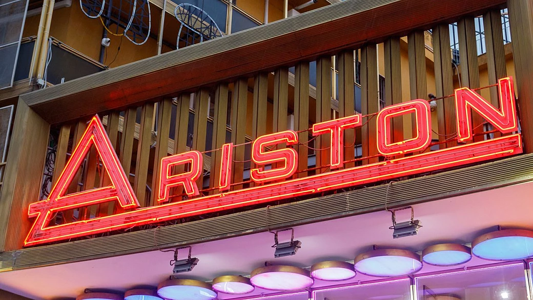 sanremo 2026: il festival della canzone italiana si prepara a un'altra edizione da record