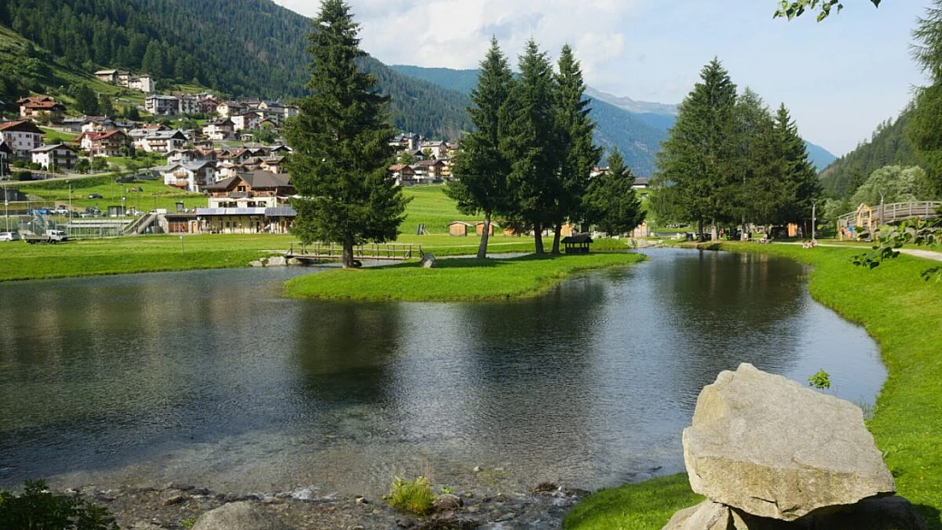 da hollywood alla val di sole: ecco il borgo che potrebbe riportare in italia l'ambita statuetta dopo 12 anni