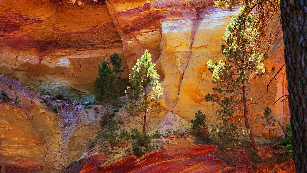 tutti i colori del grand canyon ma a 2 ore dall'italia: non serve arrivare in america per vedere questo spettacolo