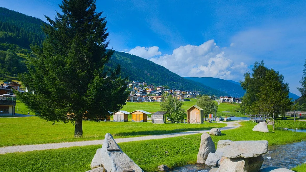 tra fiumi, cascate e segherie per un viaggio alla scoperta di una delle valli più belle del trentino