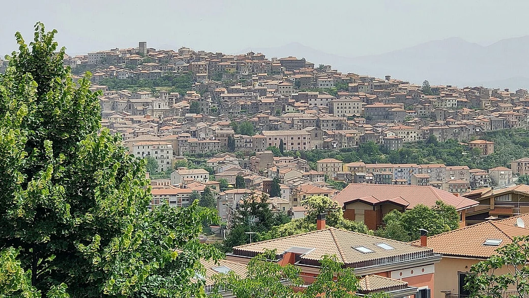 c'è un piccolo borgo nel basso lazio che sembra ricordare l'antica grecia: le sue mura sembrano costruite dai giganti