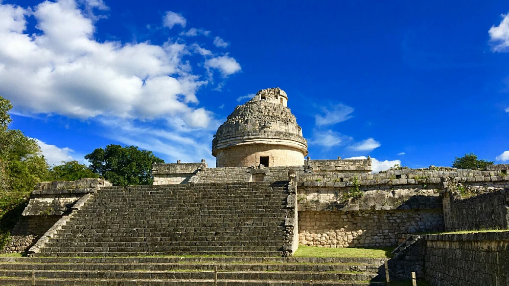 una città monumentale costruita al centro del lago: oggi ha 10 milioni di abitanti, ma in passato era la venezia d'oltreoceano