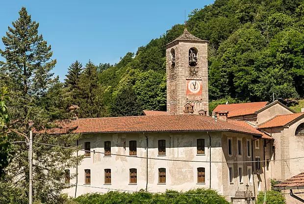 Valganna Valganna, il borgo diviso in due al confine con la Svizzera