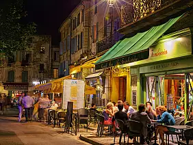 arles-by-night