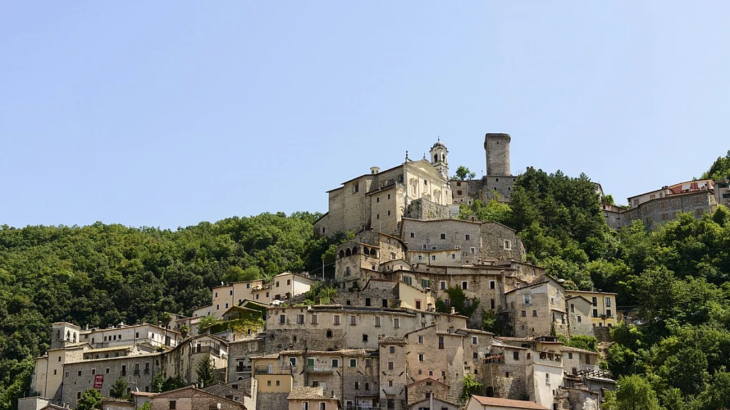 esplorando le meraviglie di un borgo storico nel cuore del lazio: andiamo alla scoperta di un autentico rifugio di pace e bellezza