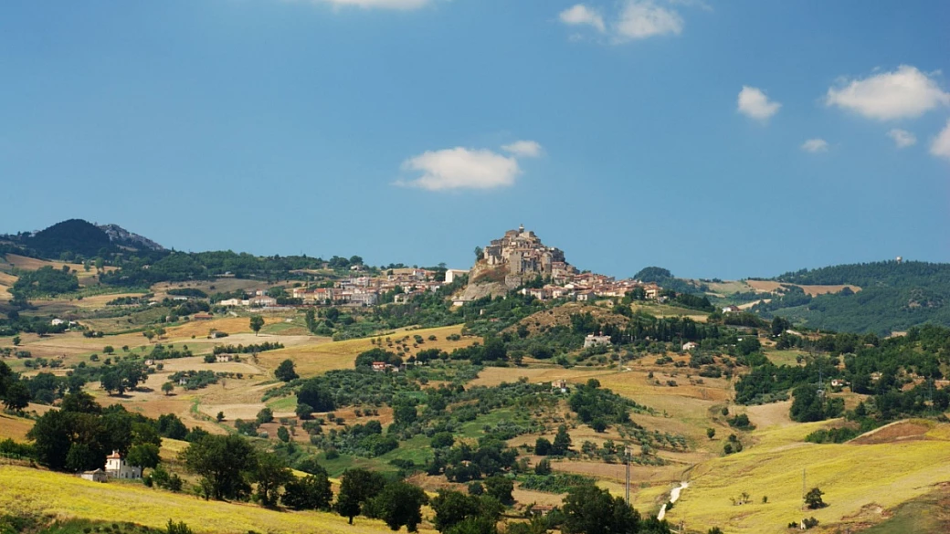 panorami mozzafiato e leggende affascinanti: questo delizioso borgo molisano è un piccolo tesoro nascosto