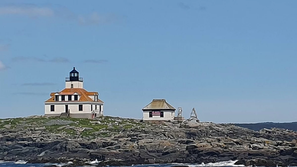 È la meta di vacanza delle famiglie più importanti d'america, ma su queste spiagge anche i veri commoners possono vivere un viaggio... gourmet!