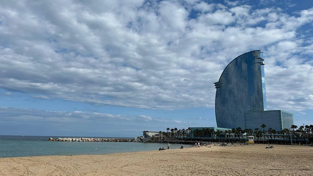 risate, inclusione e salti acrobatici: come trascorrere 3 giorni a barcellona con gli amici