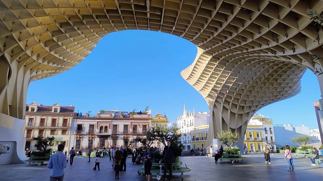due settimane in andalusia, la terra ricca di mistero e tradizione che rappresenta al meglio la spagna