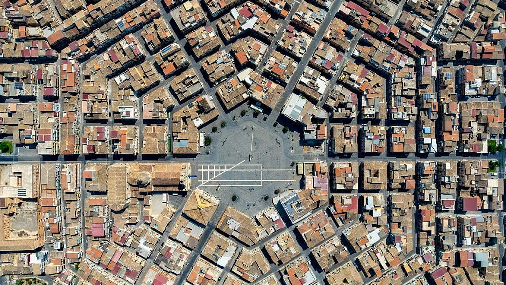 5 città geometriche d'italia che viste dall'alto sembrano un disegno tecnico