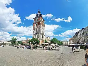 005_piazza_del_mercato