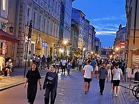 012_il_centro_by_night