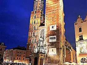 013_piazza_del_mercato_by_night_4_