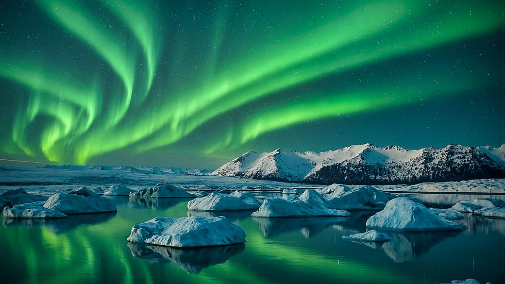 selvaggia, incontaminata e purissima: islanda in 6 giorni tra spiagge di diamanti e vulcani fumanti