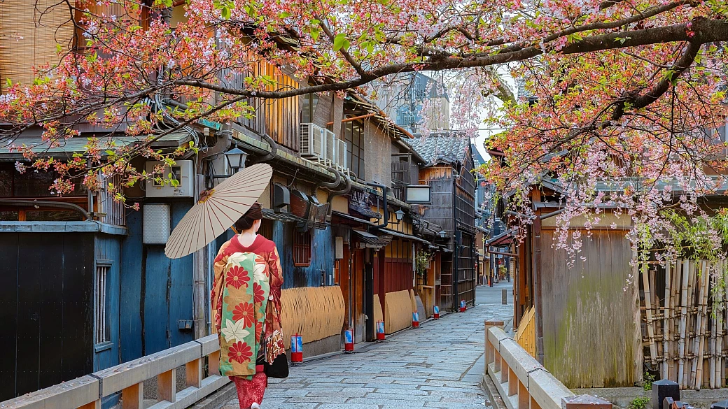 kyoto, i luoghi simbolo da non perdere e le piccole meraviglie da scoprire camminando