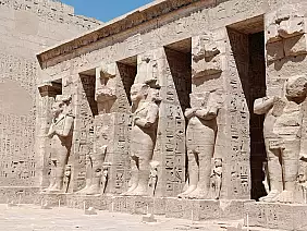 11_tempio_di_medinet_habu