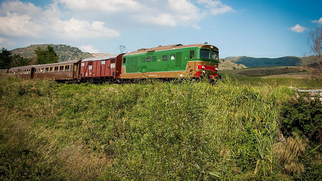 130 anni e non sentirli: nel cuore della campania c'è una delle ferrovie storiche più belle d'italia