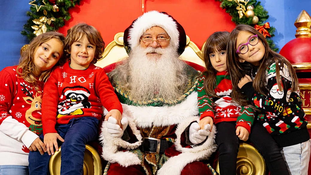 vicino verona c'è l'unico villaggio di natale in italia e nel 2025 aprirà le sue porte ai visitatori per il 29° anno consecutivo