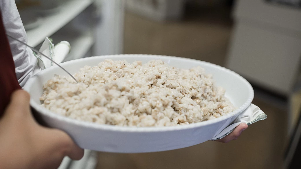 tg del turismo: notizie da isola della scala, agordo, vernazza, andalusia, venezia