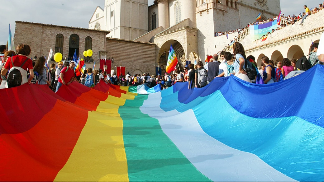 tg del turismo: notizie da palermo, cortina d’ampezzo, nepal, perugia–assisi e napoli