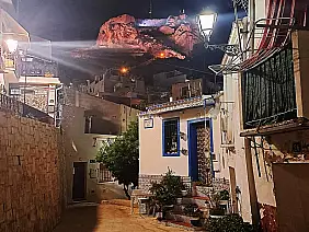 005_barrio_de_santa_cruz_by_night_3_