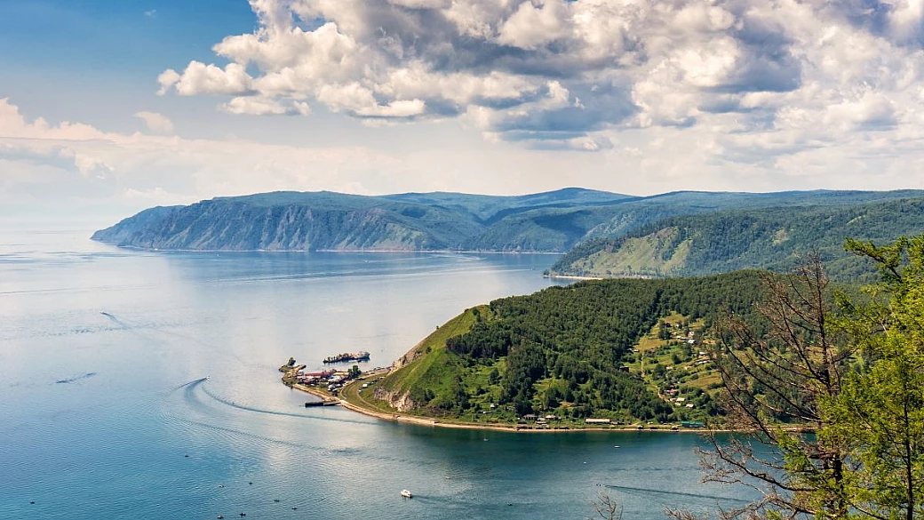 il lago più profondo al mondo arriva fino a 1642 metri sotto terra, ma non puoi visitarlo: ecco perché